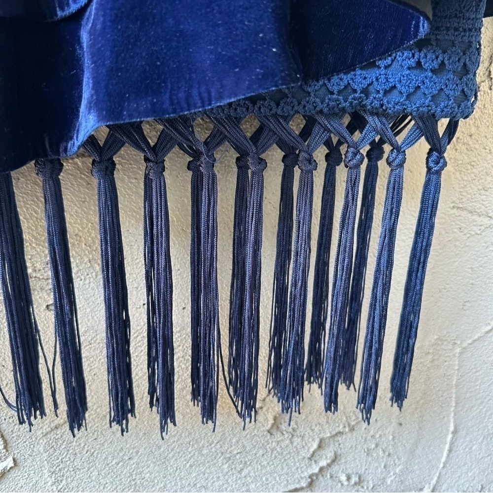 PatBO Velvet & Lace Fringed Mini Skirt in navy size 2 - Picture 8 of 11